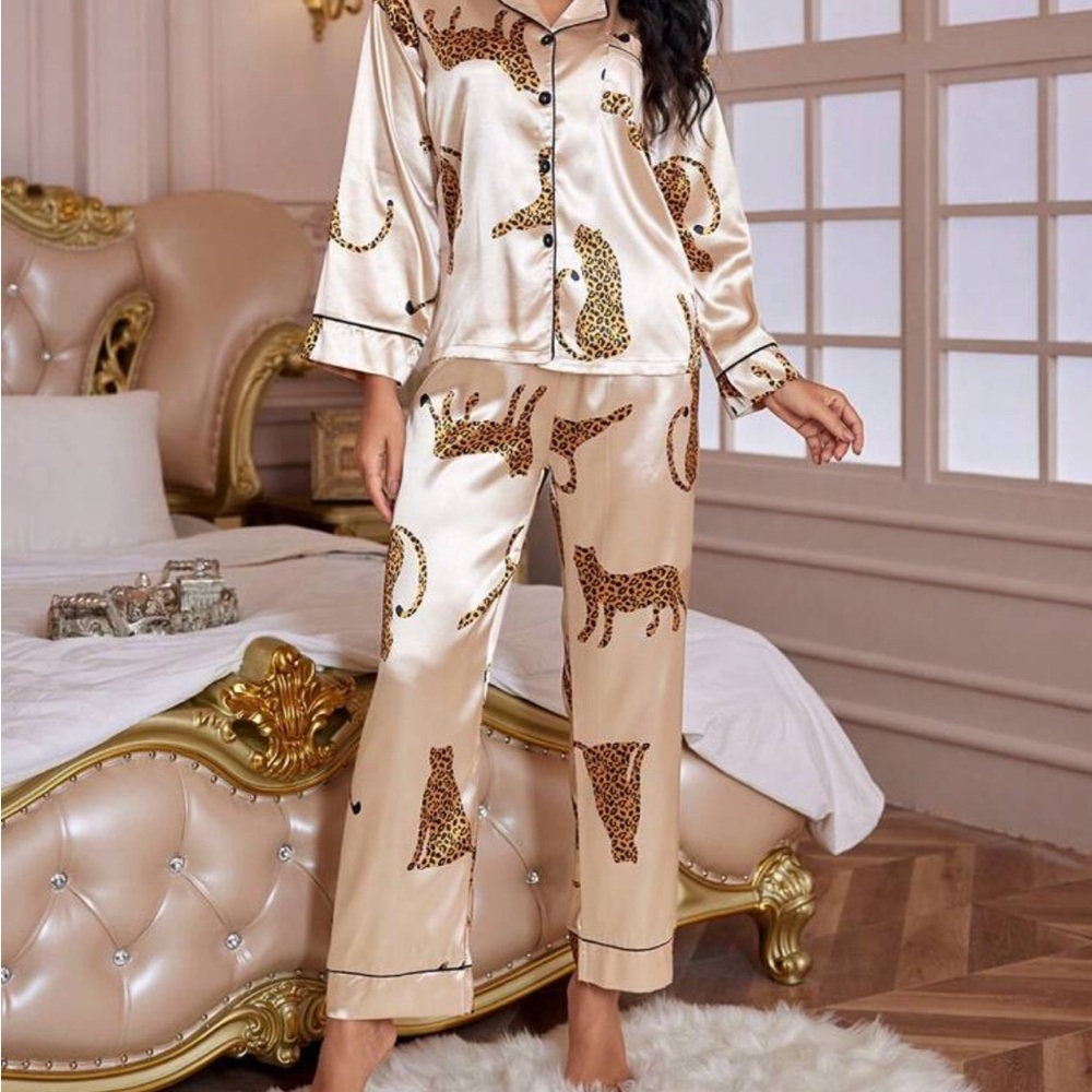 PrettyLittleThing Satin Animal Print Pajama Set